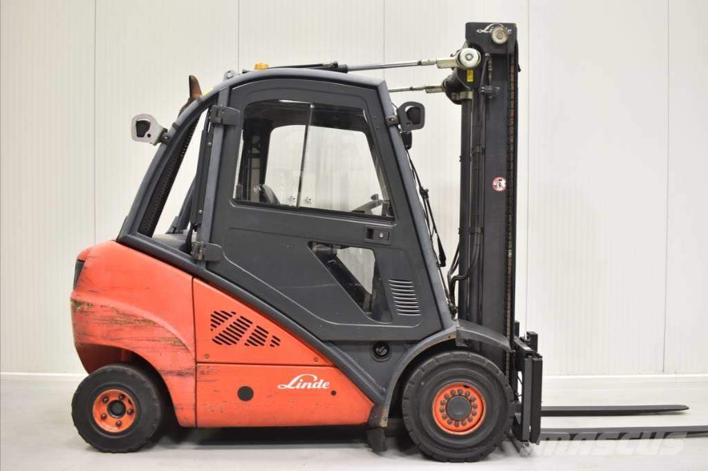 LINDE H 30 D-01 - Dieselové vozíky