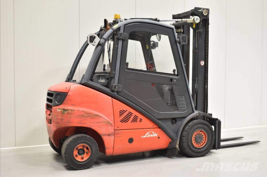 LINDE H 30 D-01 - Dieselové vozíky